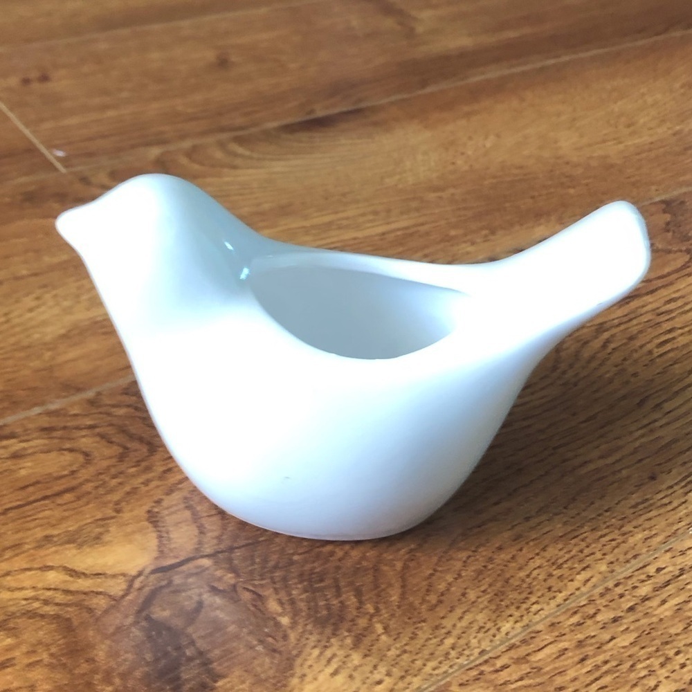 Small white ceramic bird planter / jewelry dish